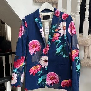Women’s blazer size 8